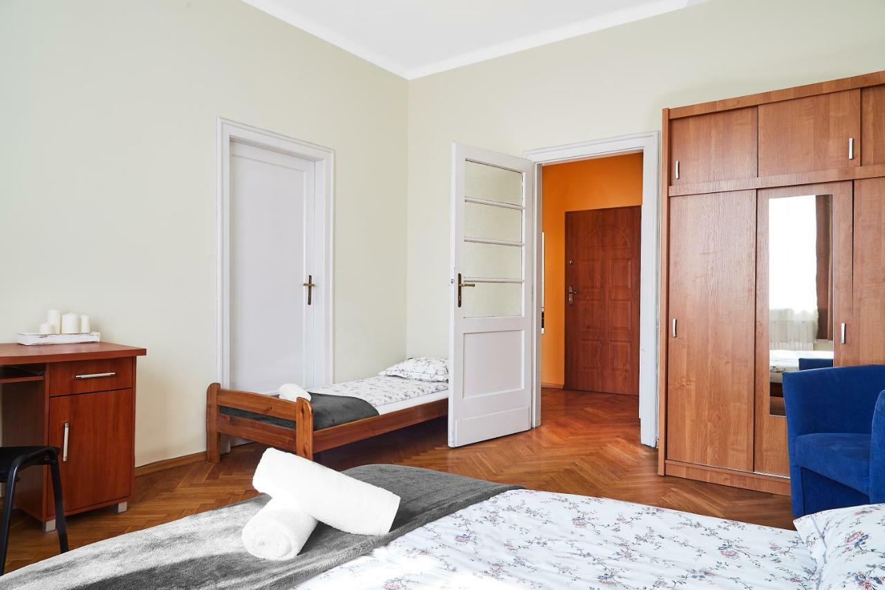 Green Yard Apartment Krowoderska Street Cracóvia Exterior foto